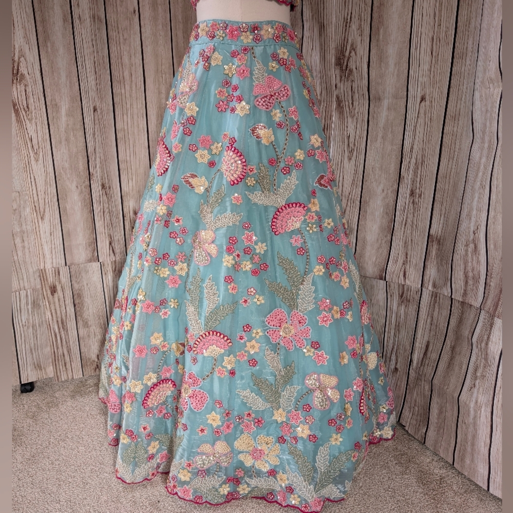 Beautiful Indian wedding embroidered floral | Pastel Blue color Lehenga choli - Picture 5 of 15